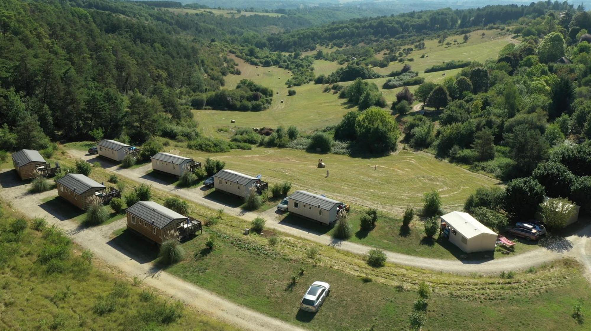 Camping Les Terrasses De Dordogne Rouffignac Saint-Cernin Exterior photo